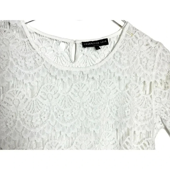 Generation Love Rebecca white  Lace Top  Womens size Medium short sleeves - Picture 2 of 7